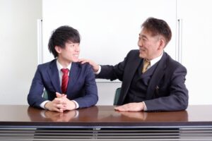 50代社員、20代社員